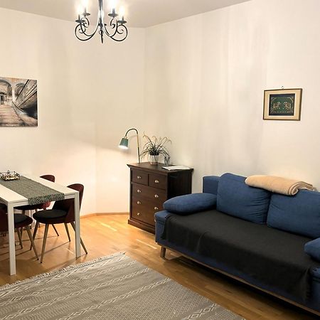 Casa Nostra - Ruhige Stadtwohnung Mit Balkon فيينا المظهر الخارجي الصورة